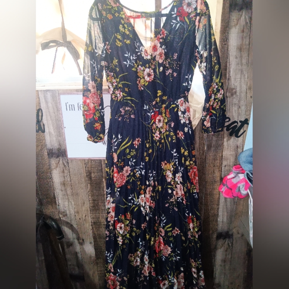EUC Indigo Rose Floral Maxi Dress PM - Picture 7 of 12